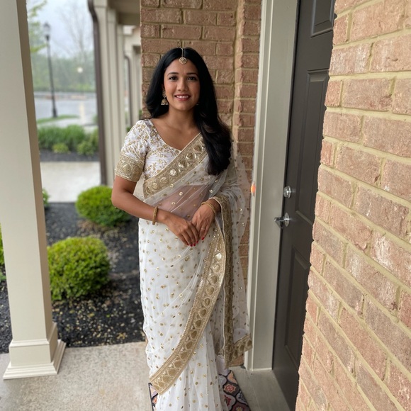 Sabyasachi inspired white and gold net saree with blouse - Picture 3 of 3